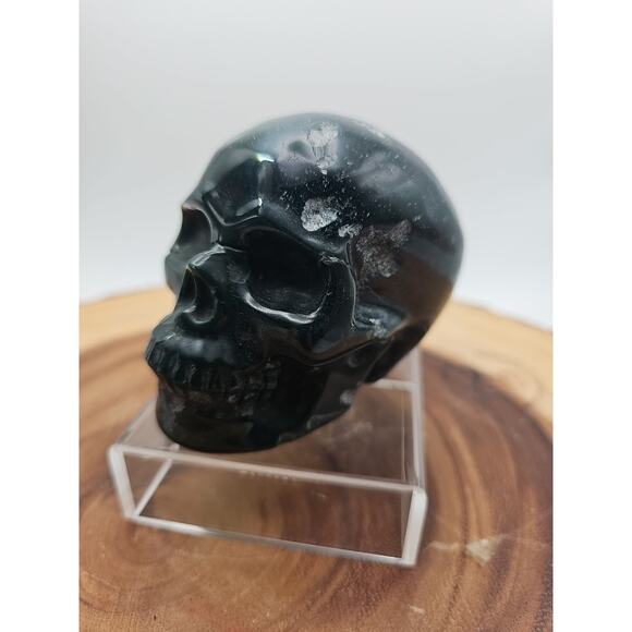 Moss Agate Skull 1.37lb - Picture 2 of 11